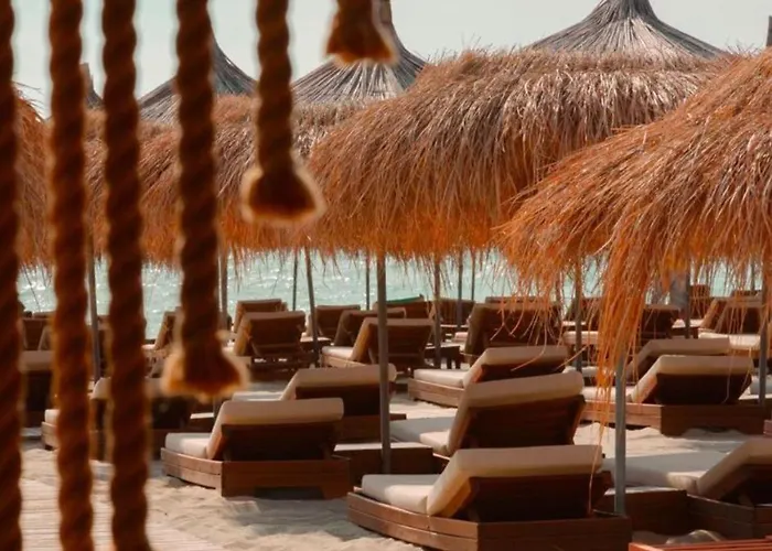 Vm & Hotel Golem (Tirana)