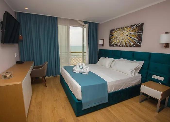 Vm & 5* Golem (Tirana)