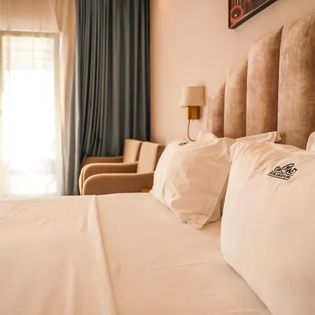 Vm & Hotel Golem (Tirana)