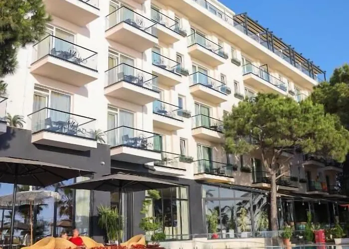 Vm & Otel Golem (Tirana)